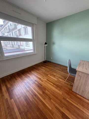 A LOUER LORIENT Appartement T3 meublé en hyper centre -62m²
