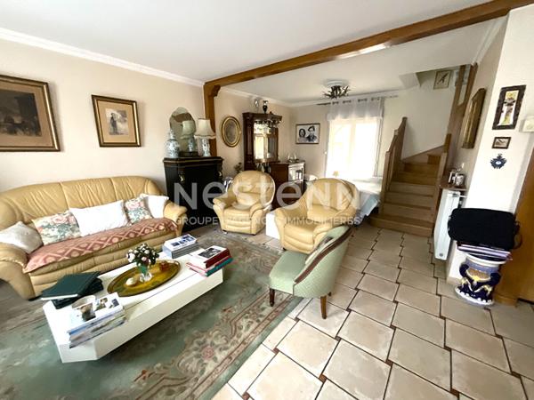 Maison 5 piéces / 3 chambres / garage / jardin et dependance