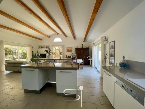 Maison 5 pièce(s) 4 chambre(s) 130 m²