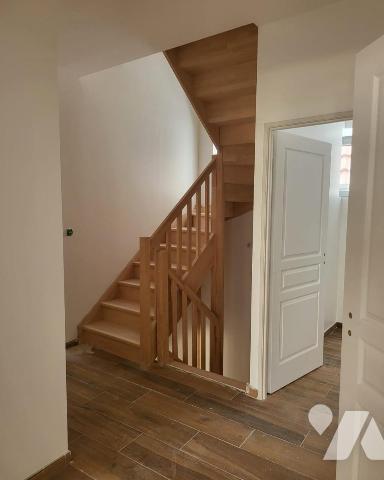 BYANS-SUR-DOUBS IMMEUBLE 3 APPARTEMENTS 328.06M²