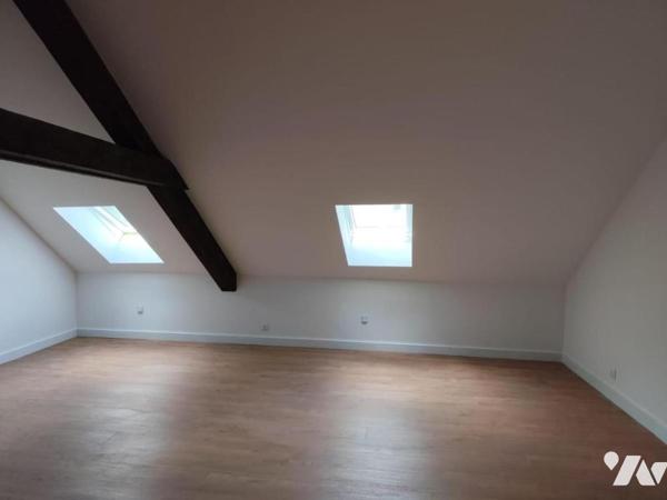 BYANS-SUR-DOUBS IMMEUBLE 3 APPARTEMENTS 328.06M²