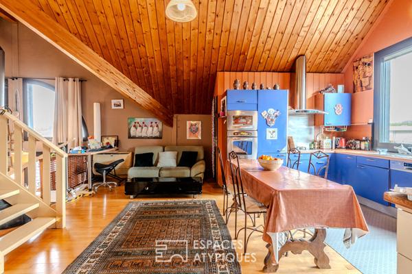 Loft esprit atelier avec deux terrasses à Thoiry