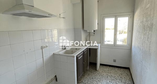 Location Appartement 3 pièces 52.67 m² - Châteauneuf-de-gadagne 84470