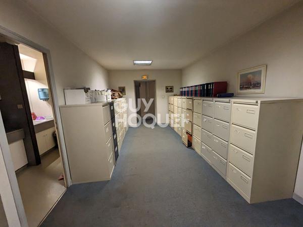 Proche Préfecture, bureaux 219 m²