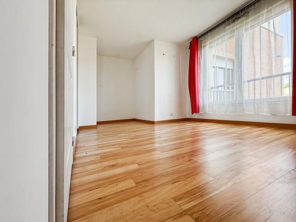 Grand appartement 3 pièces au centre ville