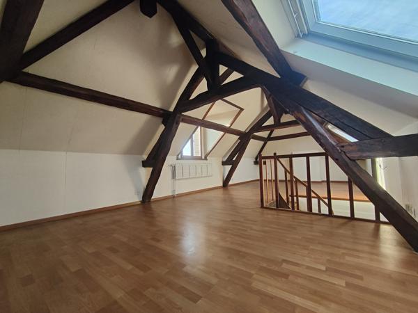 PROCHE CENTRE VILLE, DANS QUARTIER ST JUST DES MARAIS, MAISON BOURGEOISE DE 160 M² HAB AVEC GARAGE ET JARDIN  Beauvais (60000)