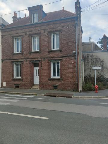 PROCHE CENTRE VILLE, DANS QUARTIER ST JUST DES MARAIS, MAISON BOURGEOISE DE 160 M² HAB AVEC GARAGE ET JARDIN  Beauvais (60000)
