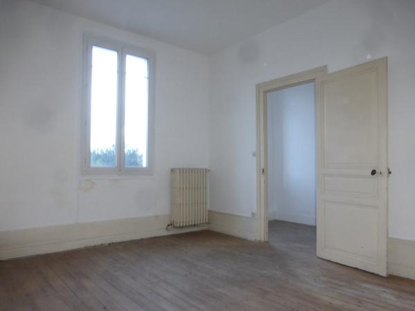PROCHE CENTRE VILLE, DANS QUARTIER ST JUST DES MARAIS, MAISON BOURGEOISE DE 160 M² HAB AVEC GARAGE ET JARDIN  Beauvais (60000)