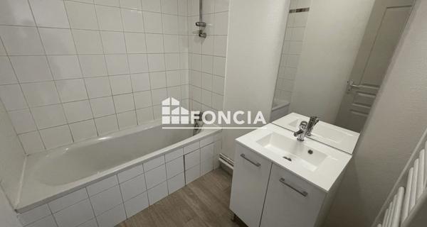 Location Appartement 4 pièces 77.17 m² - Roanne 42300