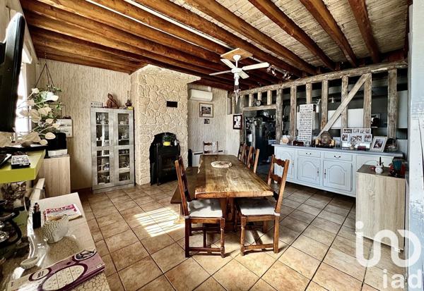 Maison 6 pièces de 160 m² à Saint-Julien-les-Villas (10800)