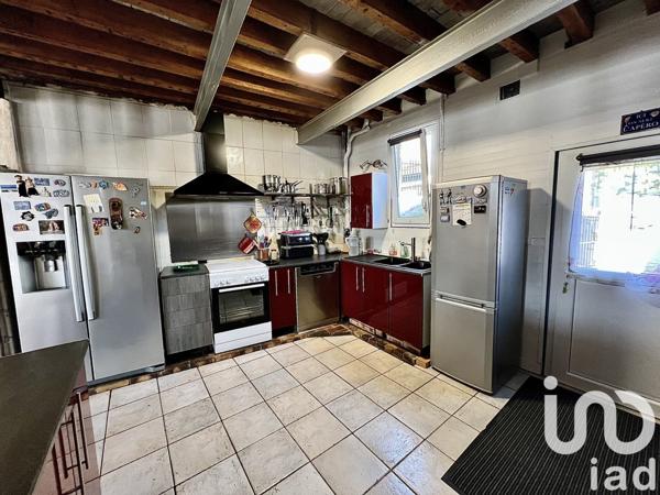 Maison 6 pièces de 160 m² à Saint-Julien-les-Villas (10800)