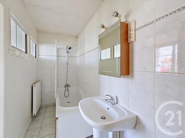 Maison à vendre  3 pièces - 60 m 2   POITIERS  - 86