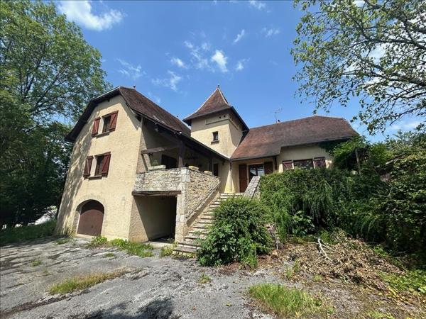 Maison à vendre |  Capdenac |  10 pièces | 186 m²