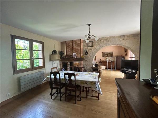 Maison à vendre |  Capdenac |  10 pièces | 186 m²