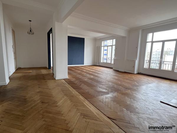 Vente Appartement 180m 2 - 4 chambre(s) - Tourcoing, Tourcoing Centre • Réf. VA26773