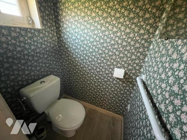 ENTRE ORBEC ET VIMOUTIERS MAISON A RENOVER