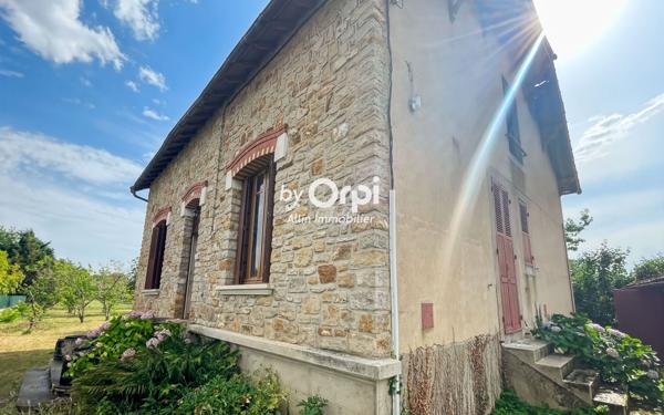 Maison à vendre    4 pièces •  Vallon-en-Sully