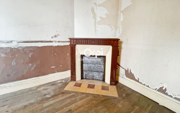 Maison à vendre    4 pièces •  Vallon-en-Sully