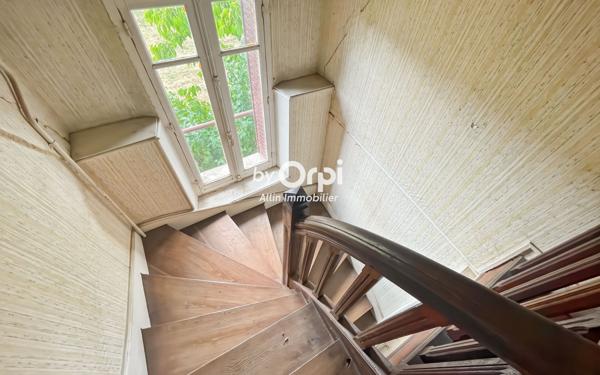 Maison à vendre    4 pièces •  Vallon-en-Sully