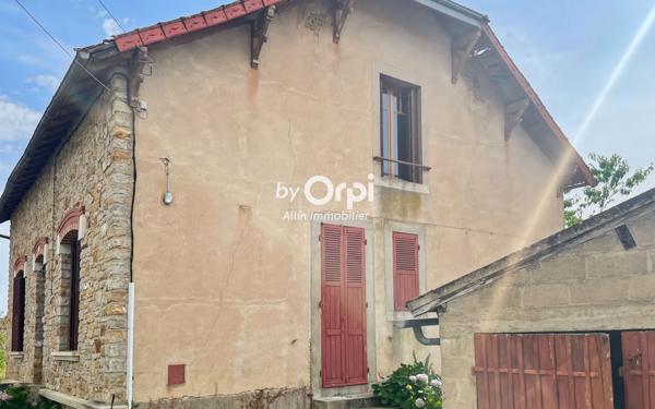 Maison à vendre    4 pièces •  Vallon-en-Sully