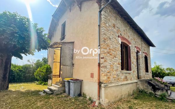 Maison à vendre    4 pièces •  Vallon-en-Sully