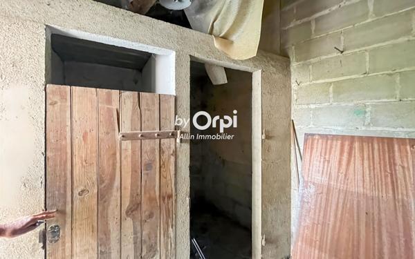 Maison à vendre    4 pièces •  Vallon-en-Sully