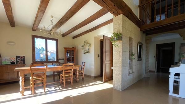 Propriété 7 pièce(s) 230 m2