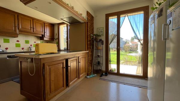 Propriété 7 pièce(s) 230 m2