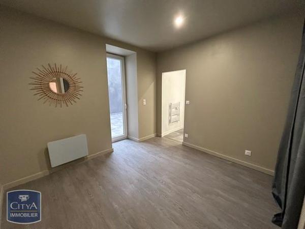Appartement à louer 1 pièce 31.74m²