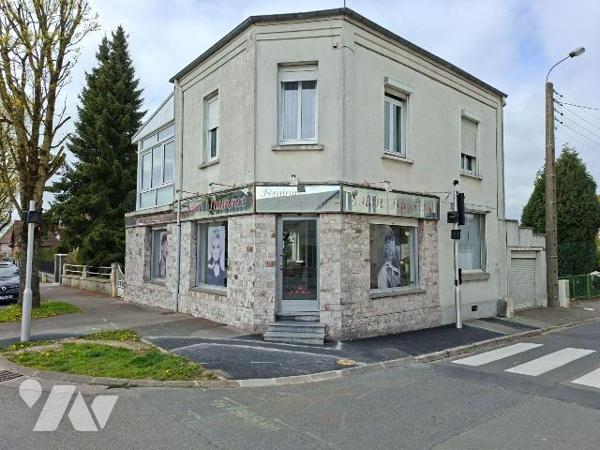 Maison à vendre à HAUTMONT, bien située, à usage mixte (habitation et commerce de salon de coif...
