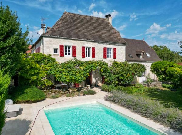 Maison ancienne - Labastide murat SECTEUR COEUR DE CAUSSE - Belle demeure restaurée avec piscine chauffée et jardin fleuri