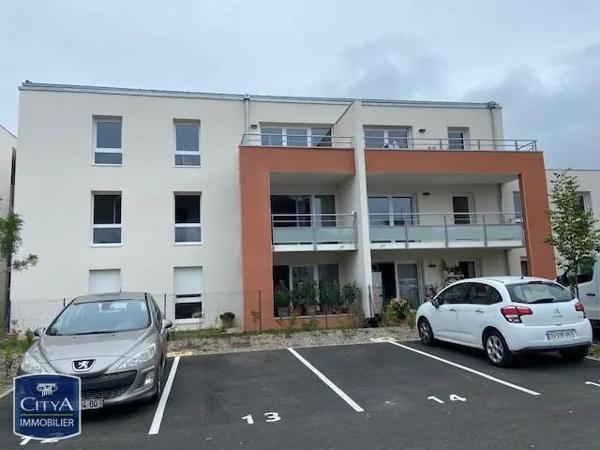 Appartement à louer 4 pièces 81.4m² Saint-Benoît (86280)