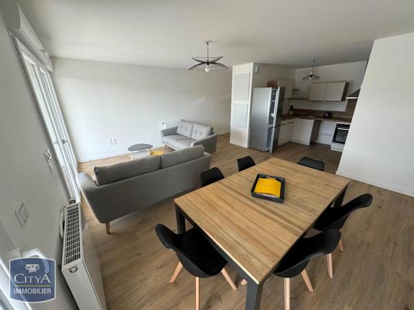 Appartement à louer 4 pièces 81.4m² Saint-Benoît (86280)