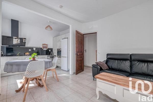 Maison 4 pièces de 70 m² à Condé-Sainte-Libiaire (77450)