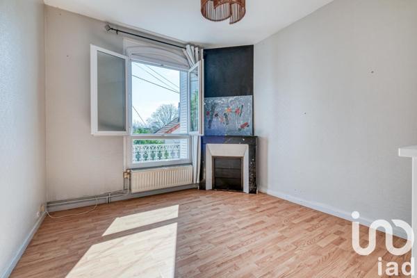 Maison 4 pièces de 70 m² à Condé-Sainte-Libiaire (77450)