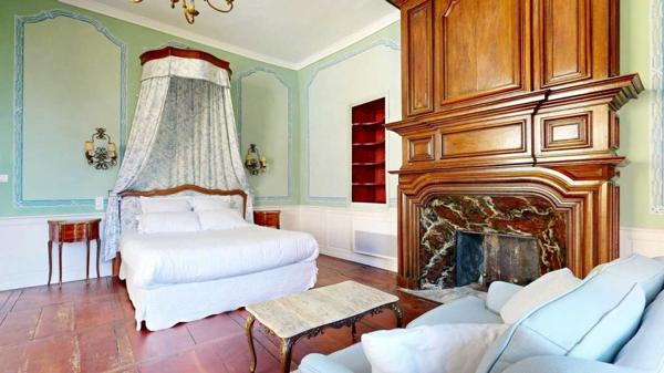 Appartement - Sarlat-la-caneda Sarlat-la-Canéda : Un décor de grand écran au cœur du Secteur Sauvegardé, appartement 1 chambre avec balcon. Visite virtuelle sur demande