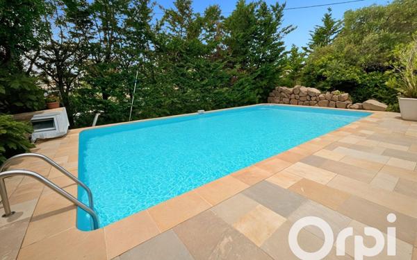 Maison à vendre    4 pièces • 133 m2 Saint-Raphaël