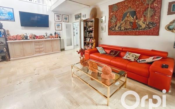 Maison à vendre    4 pièces • 133 m2 Saint-Raphaël