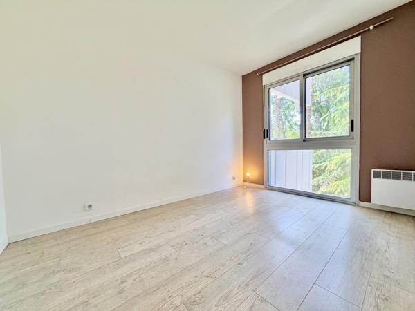 Antibes (06600) ANTIBES Quartier RABIAC 3P 63M2 Parking et Cave