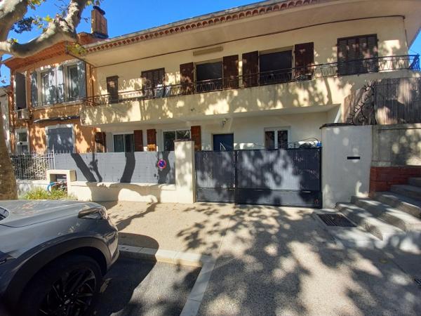 PUGET SUR ARGENS Appartement climatisé et rénové 2 terrasses 3 chambres 105 m2