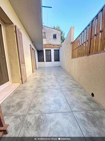 PUGET SUR ARGENS Appartement climatisé et rénové 2 terrasses 3 chambres 105 m2