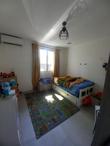 PUGET SUR ARGENS Appartement climatisé et rénové 2 terrasses 3 chambres 105 m2