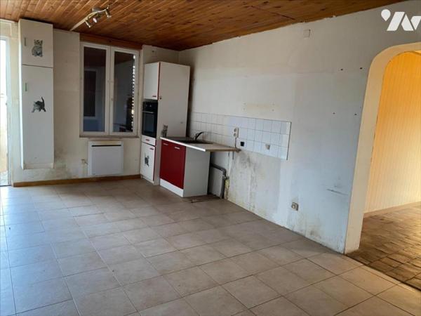 SAINTE-GAUBURGE-SAINTE-COLOMBE - Maison de 2 logements