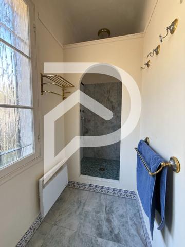 Maison 8 pièces 195 m2