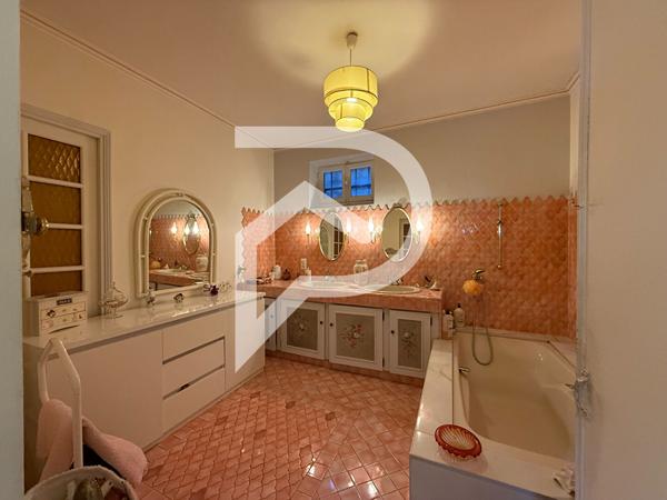 Maison 8 pièces 195 m2