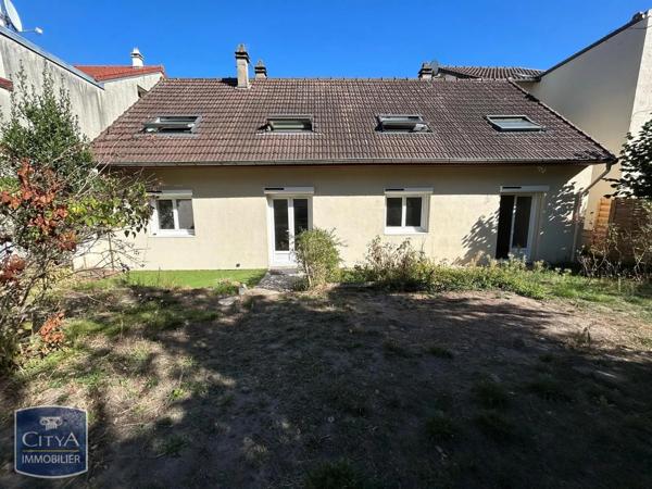 Appartement à louer 4 pièces 79.8m² Saint-Maur-des-Fossés (94100)