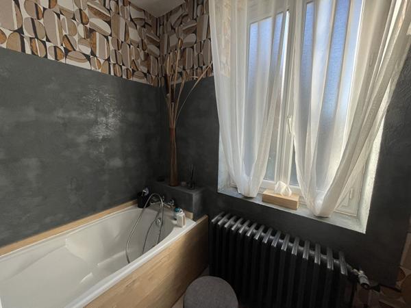 MONTCEAU MAISON 5 CHAMBRES - PISCINE