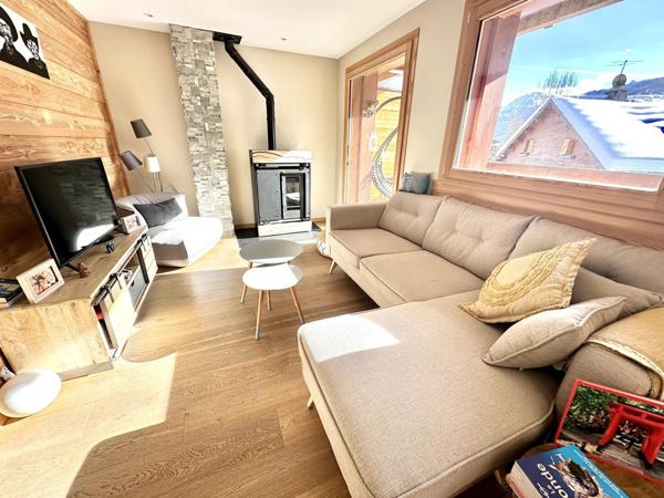 T3 avec cave et terrasse plein sud de près de 23 m2