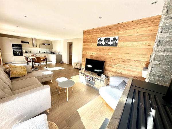 T3 avec cave et terrasse plein sud de près de 23 m2