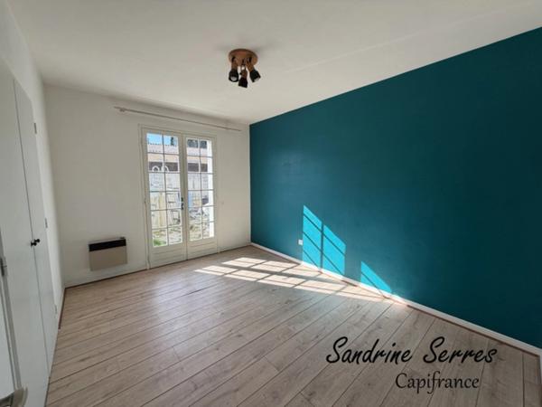 Maison plain-pied 110 m2 environ - 4 chambres - terrain 575 m2 - proche Limoux